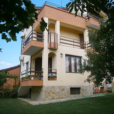 Hristovi Aheloy